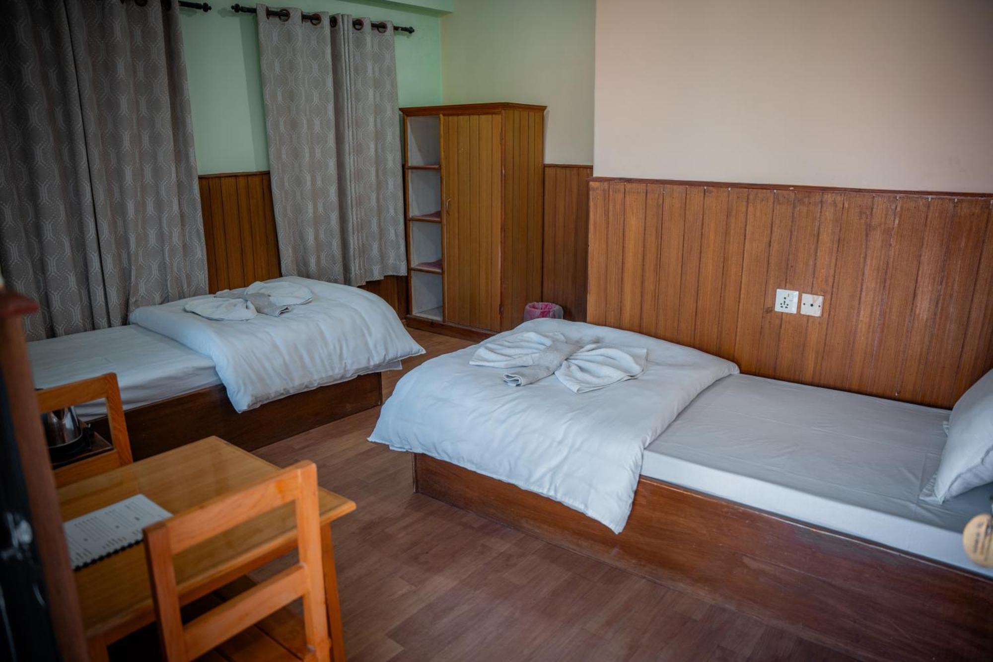 Hotel Harmony & Little Bites Bistro Jawlakhel Εξωτερικό φωτογραφία