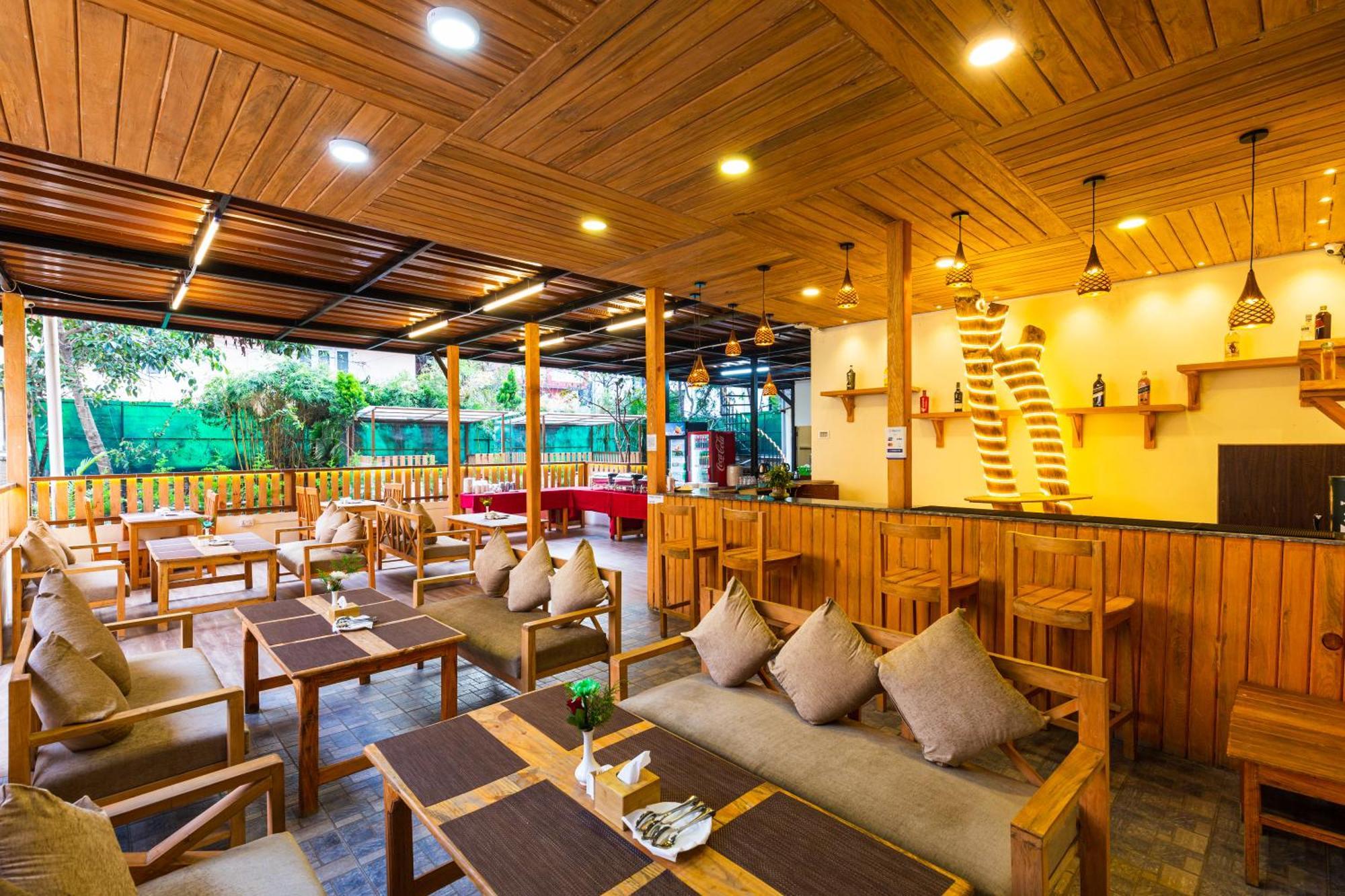 Hotel Harmony & Little Bites Bistro Jawlakhel Εξωτερικό φωτογραφία