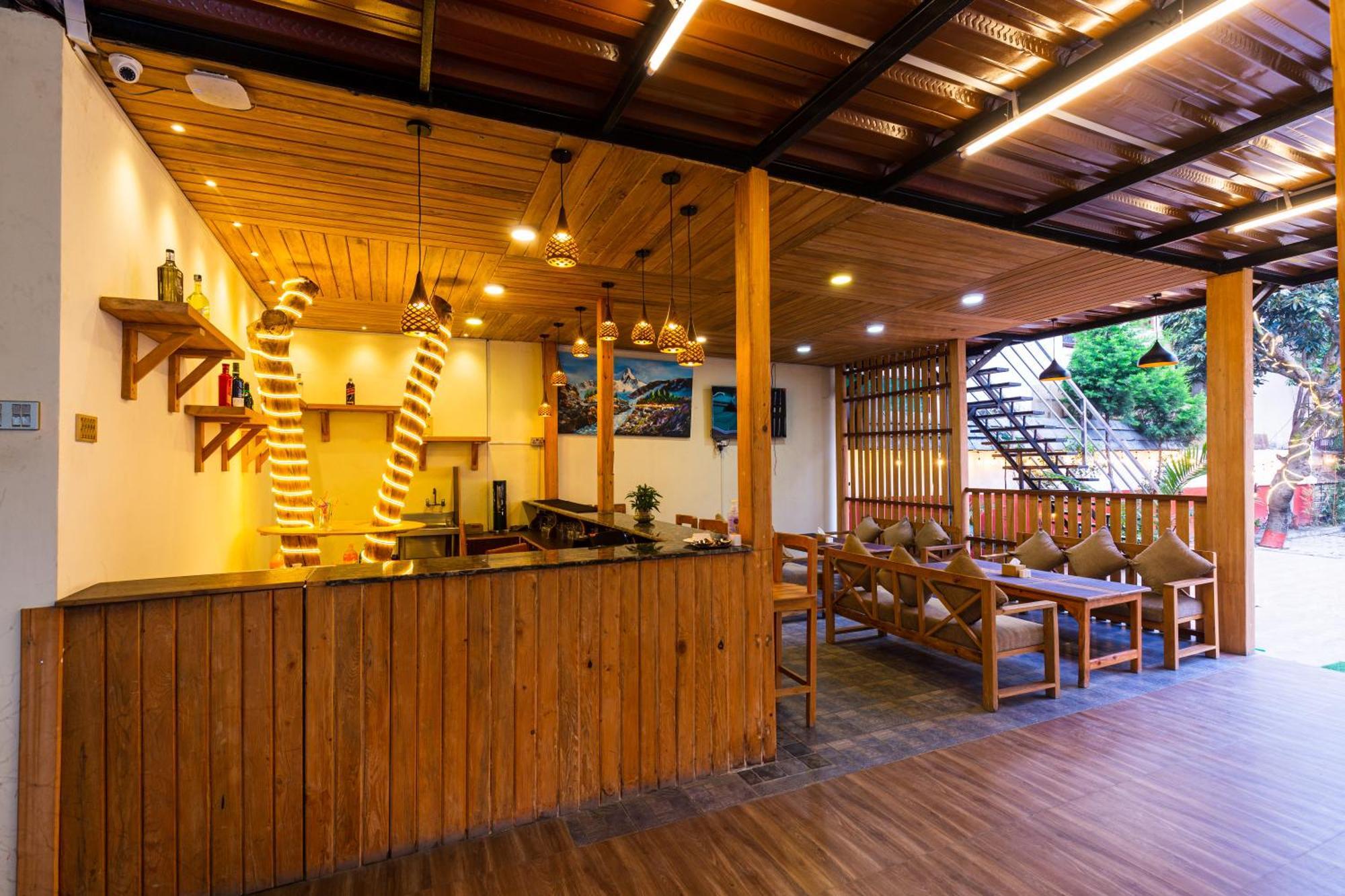 Hotel Harmony & Little Bites Bistro Jawlakhel Εξωτερικό φωτογραφία