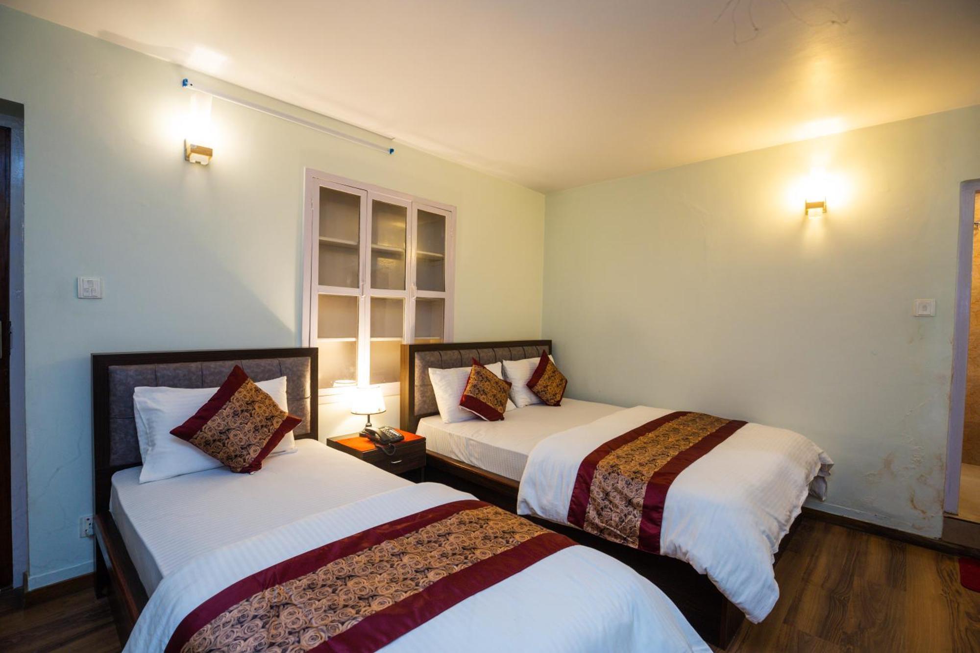 Hotel Harmony & Little Bites Bistro Jawlakhel Εξωτερικό φωτογραφία