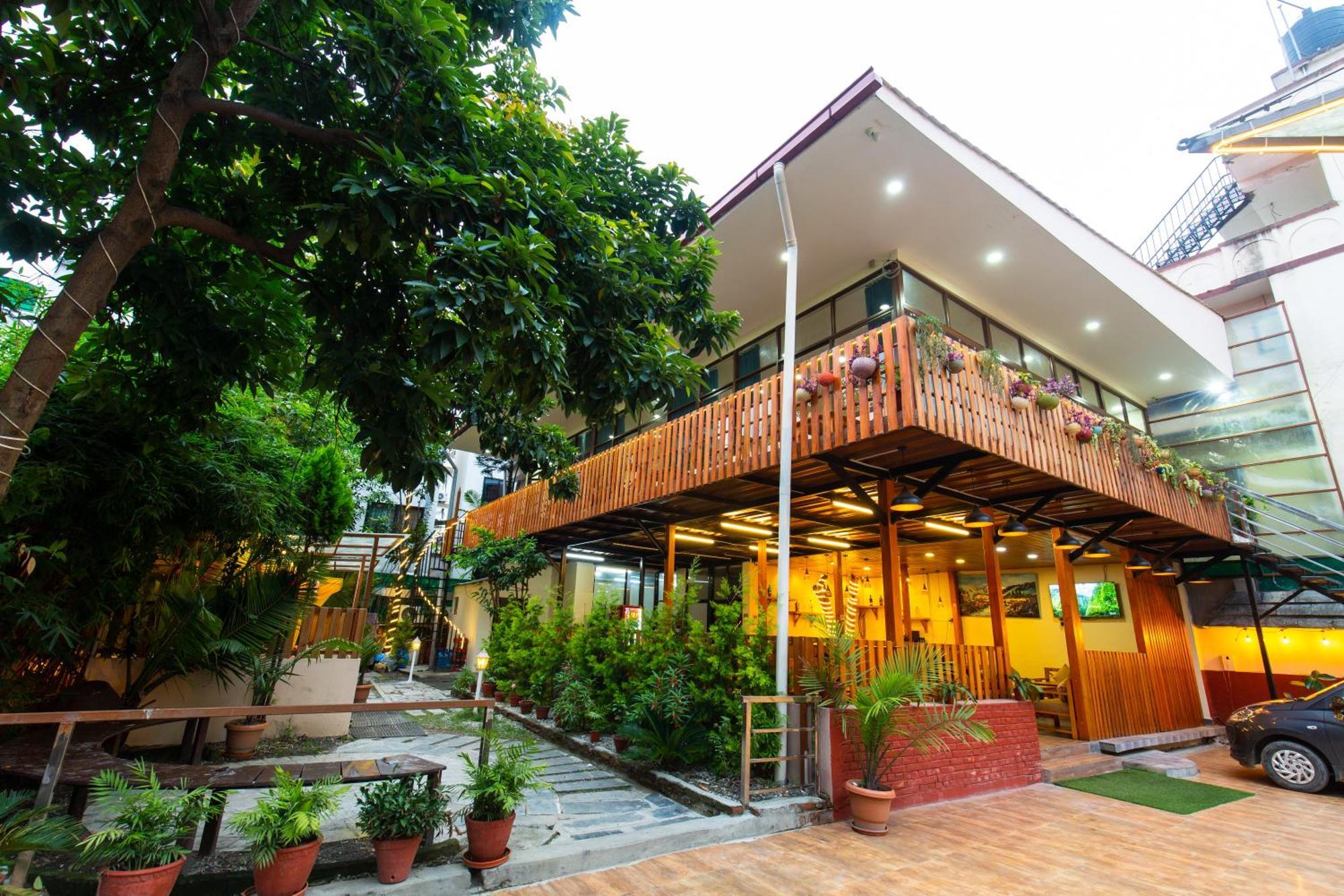 Hotel Harmony & Little Bites Bistro Jawlakhel Εξωτερικό φωτογραφία