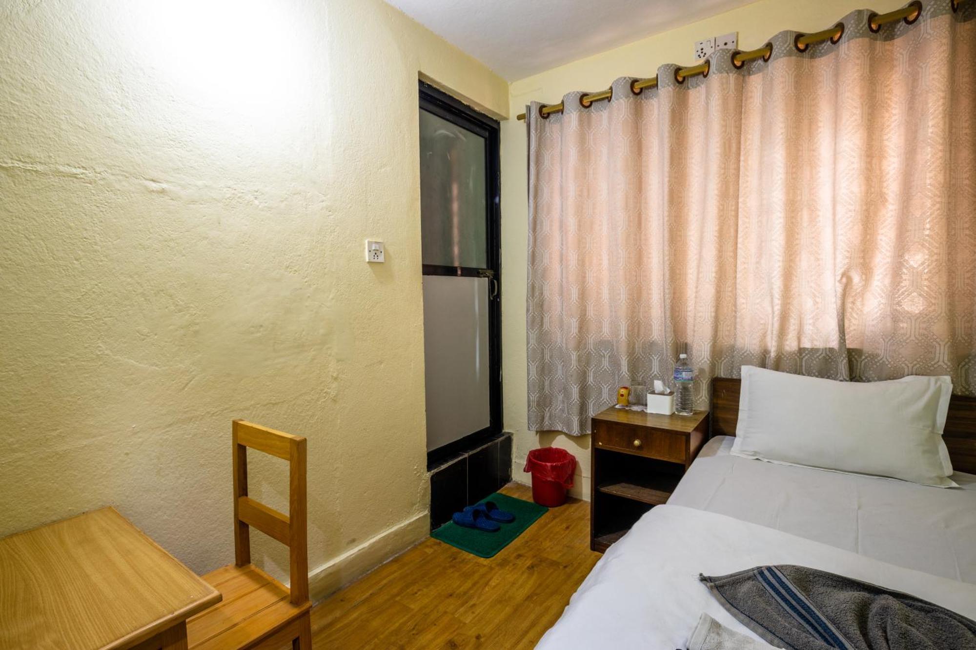 Hotel Harmony & Little Bites Bistro Jawlakhel Εξωτερικό φωτογραφία